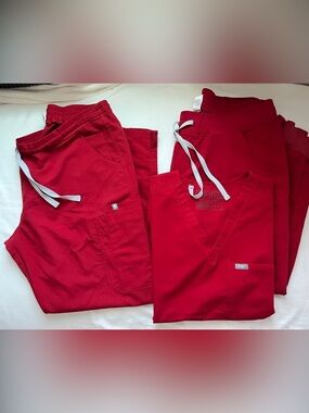 FIGS Scrub Set Winning Red